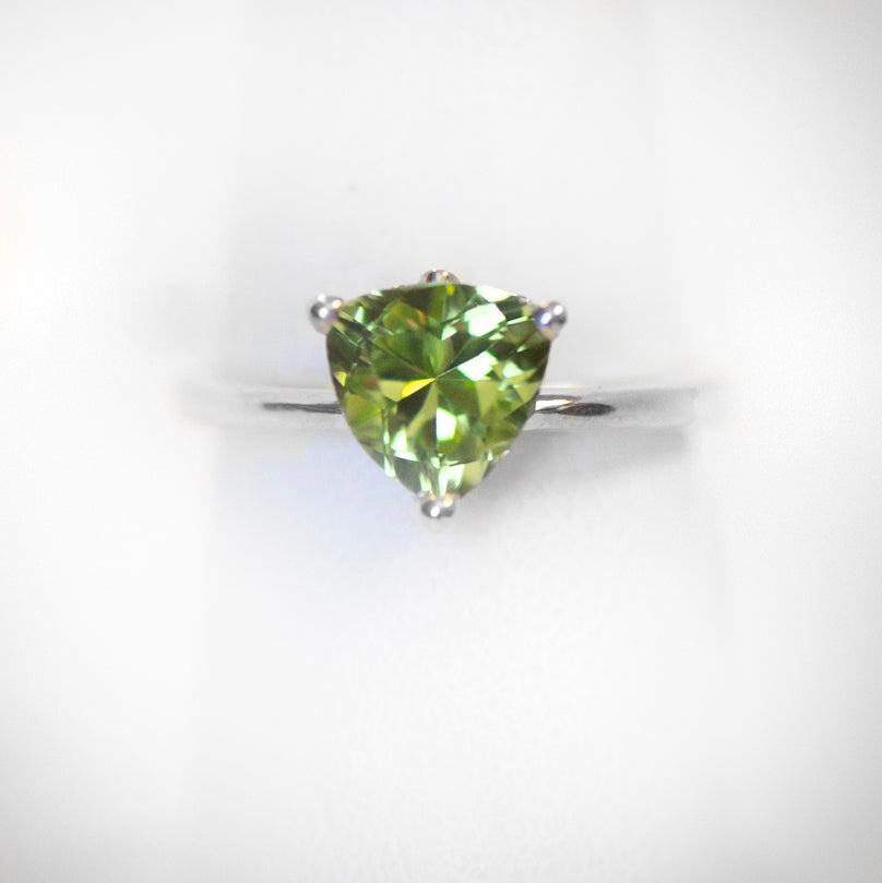 SS Trillion Peridot Ring