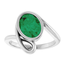 Load image into Gallery viewer, SS Created Oval Emerald Ring
