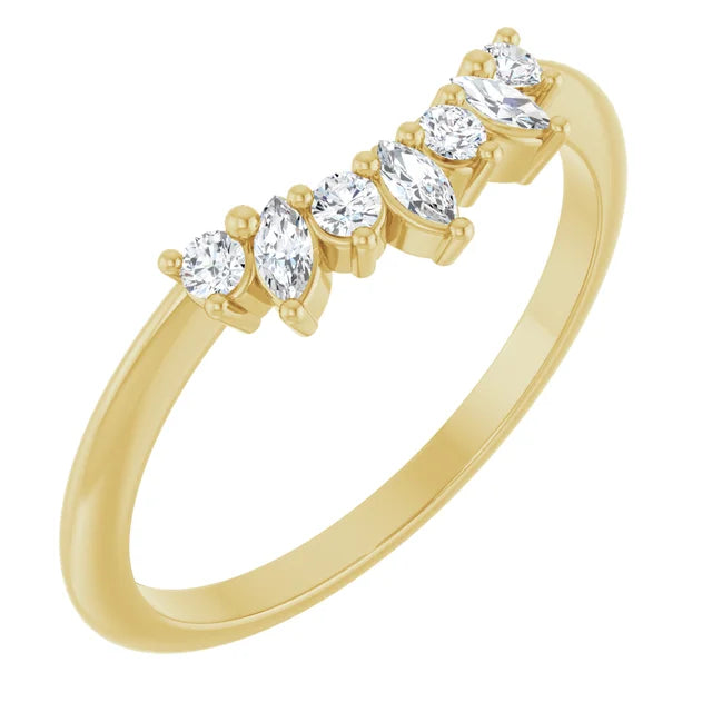 14KY 1/6ctw Natural Diamond Contour Band