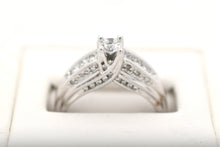 Load image into Gallery viewer, 14KW Gold Diamond Ring

