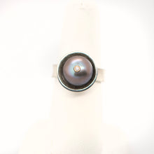 Load image into Gallery viewer, Pearlesque
