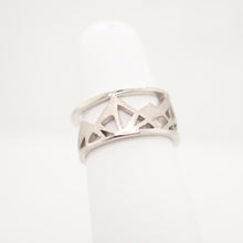 Load image into Gallery viewer, Mountain Summit Sterling Ring
