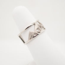 Load image into Gallery viewer, Mountain Summit Sterling Ring
