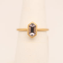 Load image into Gallery viewer, Grey Spinel Hexagon 18K Ring
