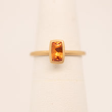 Load image into Gallery viewer, Spessarite rectangle 18K Ring
