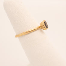 Load image into Gallery viewer, Grey Spinel 18K Ring
