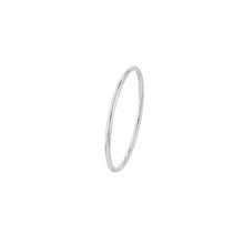 Load image into Gallery viewer, 14K Yellow Gold 1mm thin band
