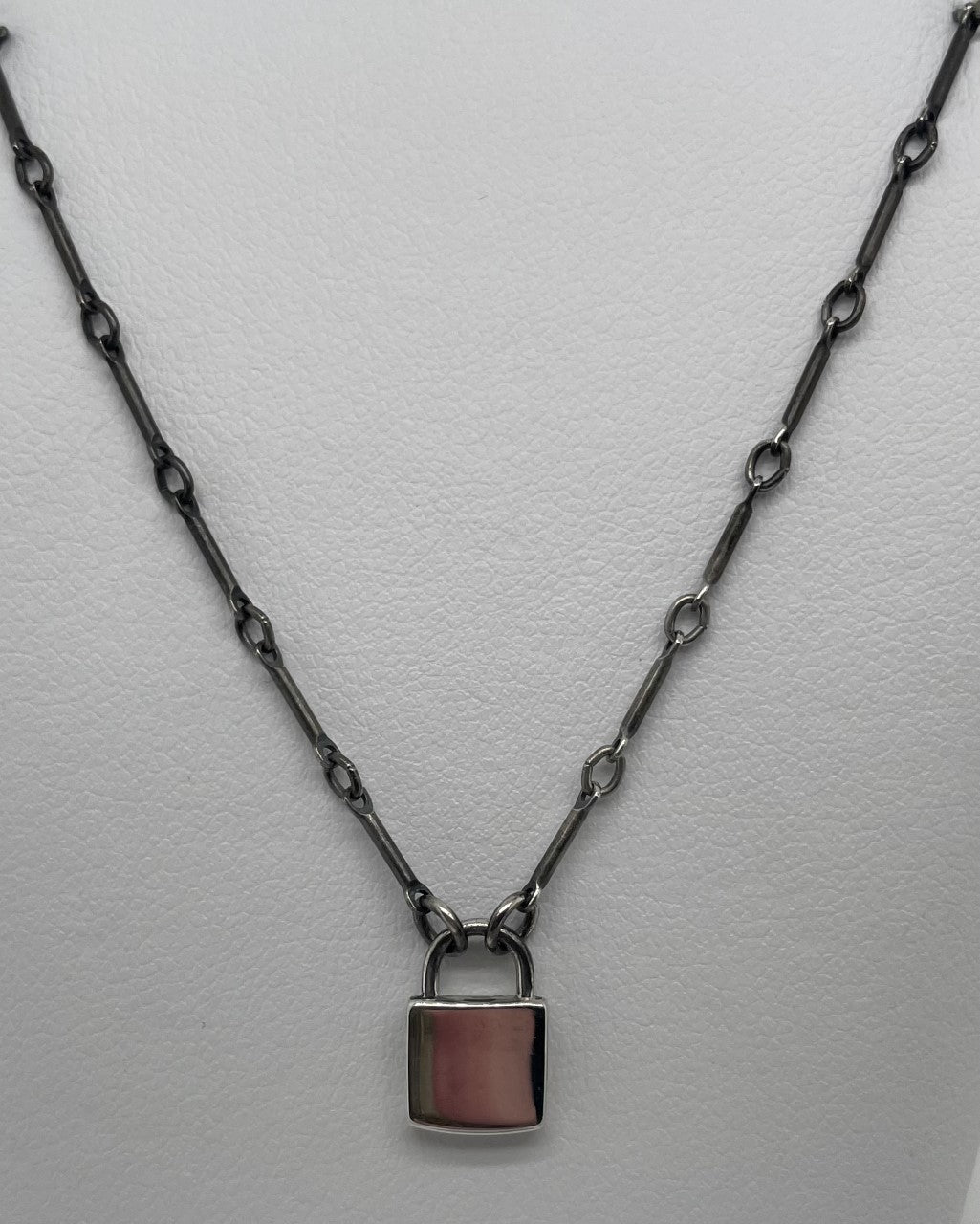 OXIDIZED BAR LINK CHAIN WITH LOCK PENDANT